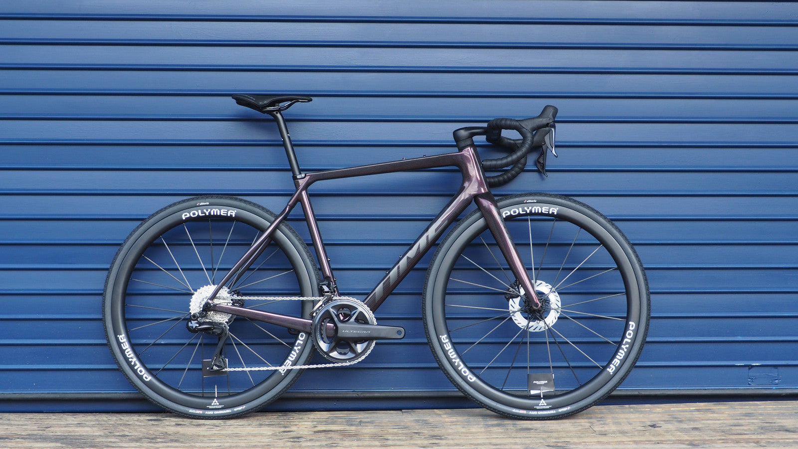 TIME Alpe d’Huez X Limited Edition i SHIFT Magenta – sidevisning