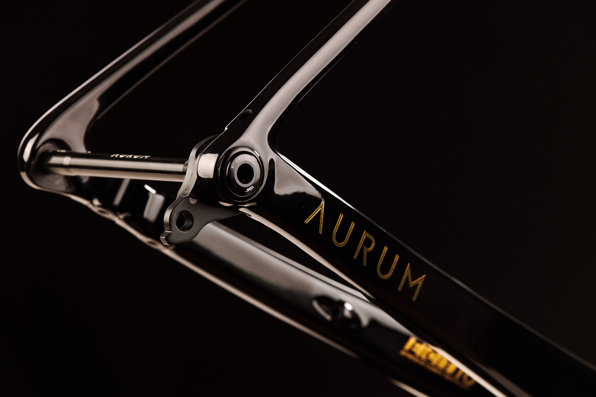 AURUM MAGMA FRAMESET