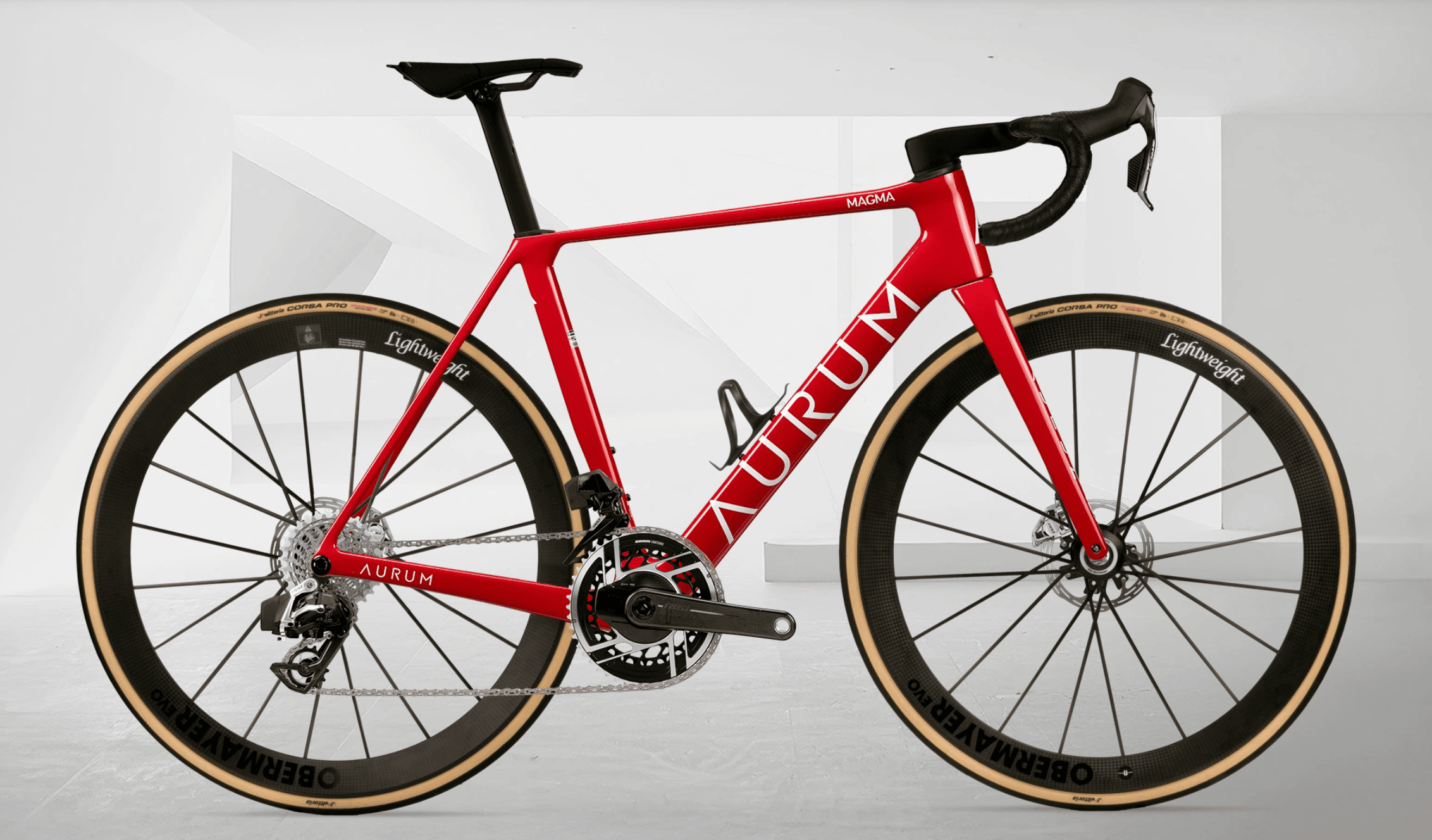 AURUM MAGMA aero landeveissykkel i karbon med integrert cockpit, skivebremser og karbonhjul, sideprofil