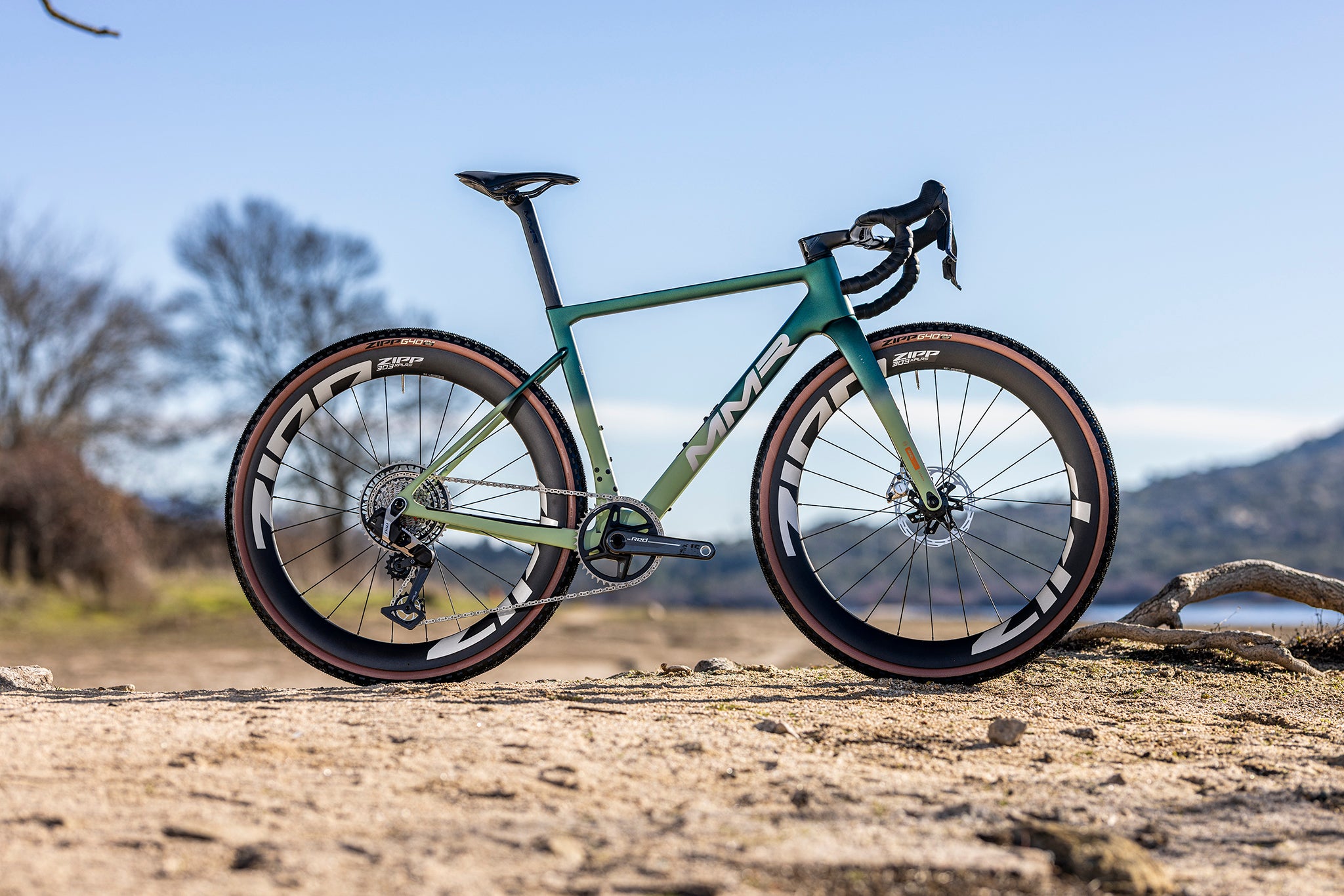 ZIPP 303 S XPLR karbonhjul med ZIPP G40 XPLR dekk montert på MMR SIMUN 00 gravelsykkel