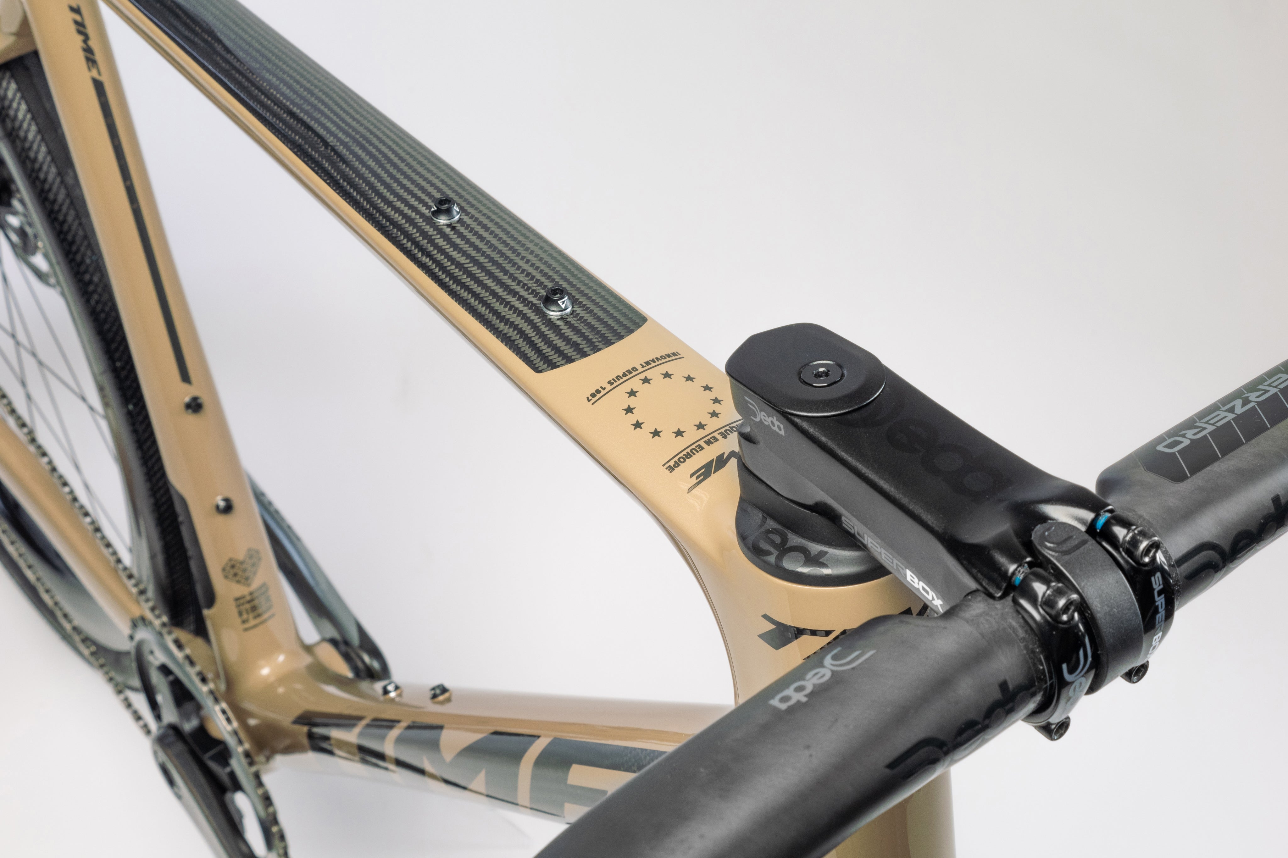 TIME Alpe d’Huez 45 allroad gravel ramme sideprofil – høy dekklaring og racing geometri